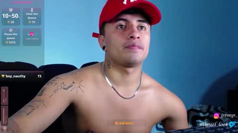 Snapshot of boylatin_777 chatting on 10-10-25, 06:01 miguel online show from 10-10-25, 06:01