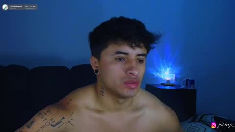 Snapshot of boylatin_777 chatting on 10-21-25, 09:54 miguel online show from 10-21-25, 09:54