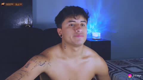 Snapshot of boylatin_777 chatting on 10-22-25, 03:34 miguel online show from 10-22-25, 03:34