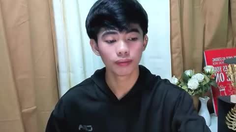 Snapshot of boynextdoor4ux chatting on 10-13-25, 12:16 HI IM JAMES DONT FORGET GIVE ME THUMBS UP AND JOIN TO MY FANCLUB online show from 10-13-25, 12:16