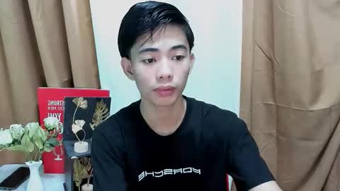 Snapshot of boynextdoor4ux chatting on 10-20-25, 04:35 HI IM JAMES DONT FORGET GIVE ME THUMBS UP AND JOIN TO MY FANCLUB online show from 10-20-25, 04:35