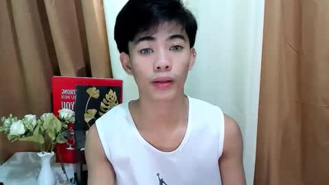 Snapshot of boynextdoor4ux chatting on 10-23-25, 06:23 HI IM JAMES DONT FORGET GIVE ME THUMBS UP AND JOIN TO MY FANCLUB online show from 10-23-25, 06:23