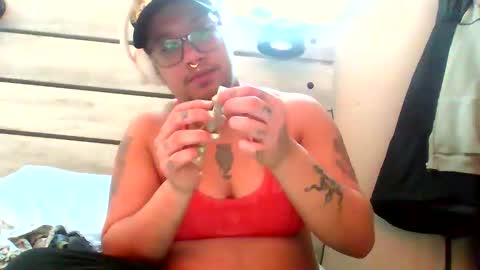 Snapshot of boypussy4lyfe chatting on 12-18-25, 10:16 boypussy4lyfe online show from 12-18-25, 10:16