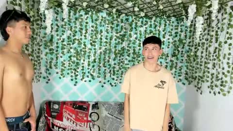 boys4hot_777 online show from 02-14-25, 07:33