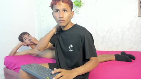 ALEX - TAYLER  -MIKE online show from 04-07-26, 01:17