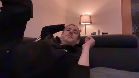 boytoyhh online show from 12-14-25, 11:42