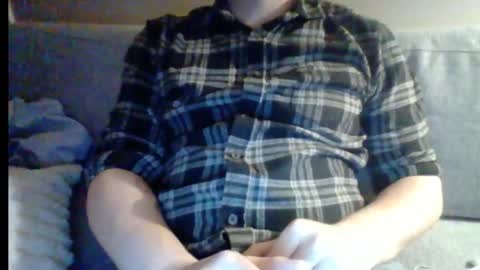 Snapshot of boytoy2002 chatting on 12-21-24, 01:58 boytoy2002 online show from 12-21-24, 01:58