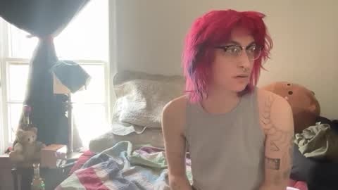 Snapshot of boywithbug chatting on 03-25-26, 06:25 boywithbug online show from 03-25-26, 06:25