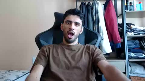 boyzinm2 online show from 03-12-26, 11:38