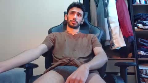 boyzinm2 online show from 06-01-26, 06:53