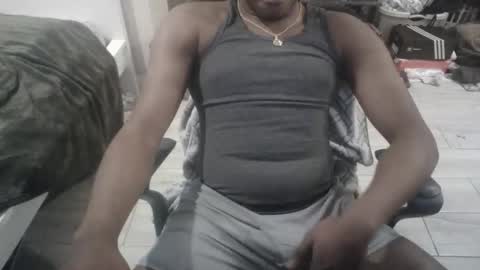 Snapshot of bquen400 chatting on 12-04-25, 04:59 bquen400 online show from 12-04-25, 04:59