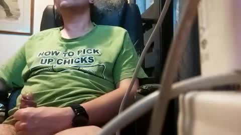 Snapshot of braa93 chatting on 04-11-26, 07:40 braa93 online show from 04-11-26, 07:40