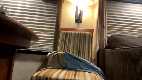 Snapshot of braboy4 chatting on 11-18-25, 08:19 braboy4 online show from 11-18-25, 08:19