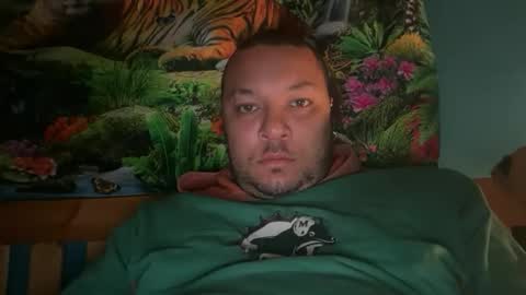 Snapshot of brad_368 chatting on 01-17-26, 09:51 Brad online show from 01-17-26, 09:51