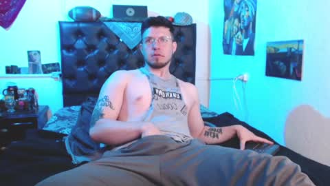 brad hot boy online show from 12-10-24, 04:06