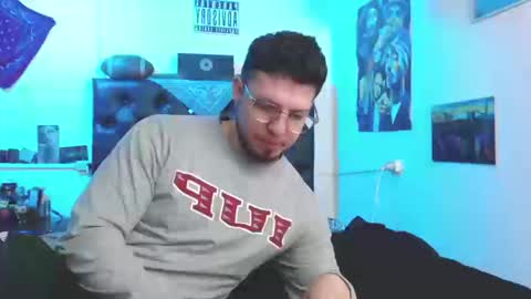 brad hot boy online show from 09-09-25, 04:17