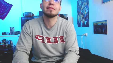 brad hot boy online show from 09-10-25, 04:29