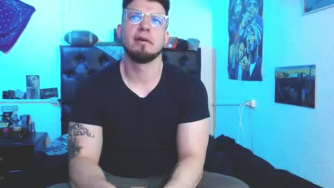 brad hot boy online show from 12-20-25, 03:30