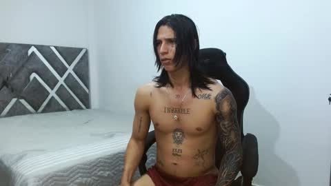 Snapshot of brad_wesley__ chatting on 11-18-25, 08:35 Brad online show from 11-18-25, 08:35