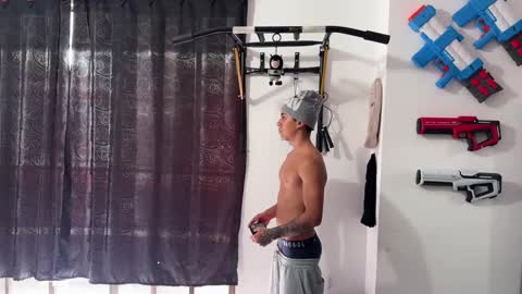 Bradley Strong online show from 10-09-25, 04:16