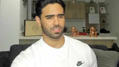 bradleymartin7 online show from 02-04-25, 02:39