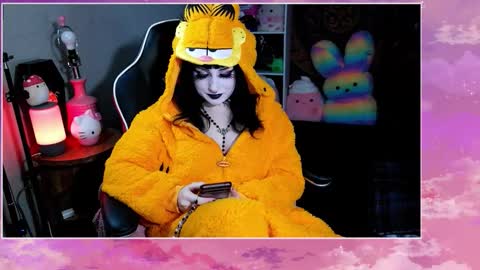 Snapshot of brainblowspice chatting on 10-10-25, 06:56 brainblowspice online show from 10-10-25, 06:56