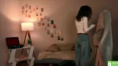 Snapshot of branchwithflowers chatting on 10-10-25, 11:53 Lilly online show from 10-10-25, 11:53