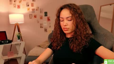 Snapshot of branchwithflowers chatting on 10-22-25, 12:16 Lilly online show from 10-22-25, 12:16