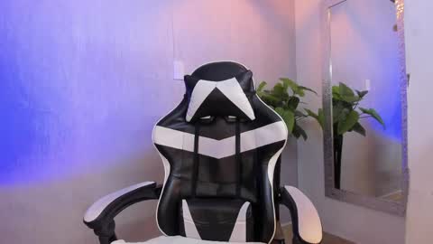 Brand  online show from 05-08-26, 11:48