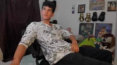 Snapshot of brandonstonexl chatting on 03-20-26, 11:31 Brandon Stone online show from 03-20-26, 11:31