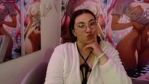 Brandy  online show from 05-19-26, 01:17