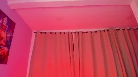 Snapshot of brann_tadzio chatting on 02-23-26, 04:32 online show from 02-23-26, 04:32
