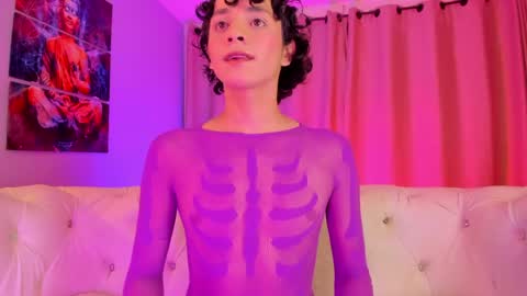 Snapshot of brann_tadzio chatting on 04-30-26, 05:58 online show from 04-30-26, 05:58
