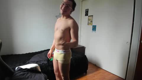 Snapshot of bratb0y chatting on 03-04-25, 01:06 Austin summer online show from 03-04-25, 01:06