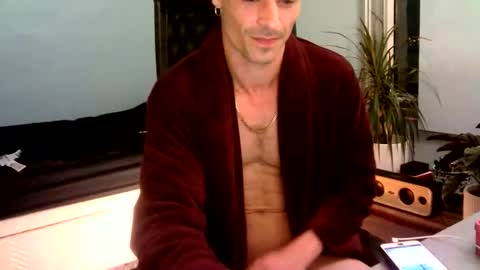 Snapshot of bratdownunder chatting on 09-13-25, 02:44 Bratdownunder online show from 09-13-25, 02:44