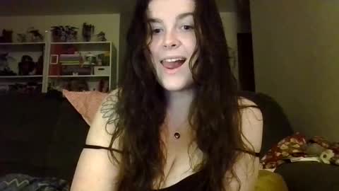 Snapshot of bratty_mamaa chatting on 09-25-25, 08:18 bratty_mamaa online show from 09-25-25, 08:18