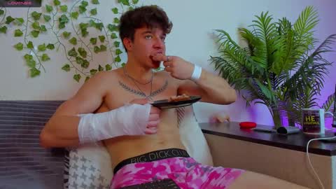 Johny Bravo online show from 10-24-25, 01:07