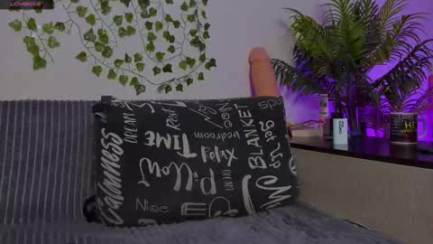 Johny Bravo online show from 11-21-25, 11:31