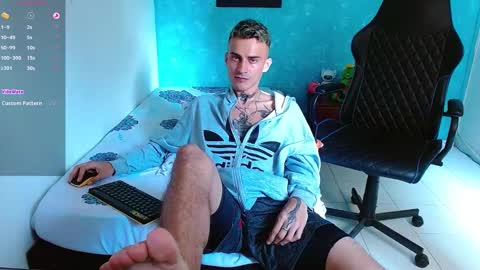 Snapshot of bray_hotboy chatting on 12-07-24, 02:46 Bray Hotboy online show from 12-07-24, 02:46