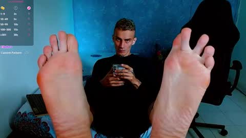 Snapshot of bray_hotboy chatting on 02-13-25, 04:07 Bray Hotboy online show from 02-13-25, 04:07