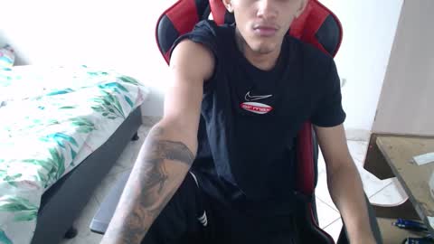 Snapshot of brayan_chevignon chatting on 11-27-25, 08:33 brayan_chevignon online show from 11-27-25, 08:33