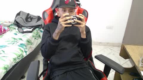 Snapshot of brayan_chevignon chatting on 11-28-25, 11:02 brayan_chevignon online show from 11-28-25, 11:02