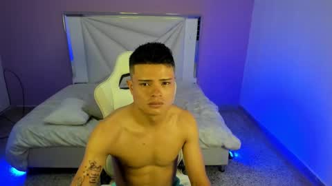 Snapshot of brayan_hotl_ chatting on 09-12-25, 04:12 BRAYAN online show from 09-12-25, 04:12