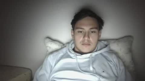 Snapshot of brazilboy2026 chatting on 11-27-25, 08:33 brazilboy2026 online show from 11-27-25, 08:33