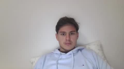 Snapshot of brazilboy2026 chatting on 11-28-25, 08:00 brazilboy2026 online show from 11-28-25, 08:00