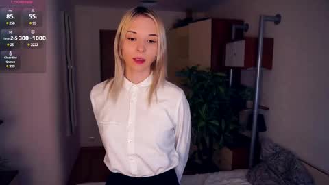 Snapshot of breckbunyard chatting on 03-11-25, 04:40 Mia Bunyard online show from 03-11-25, 04:40