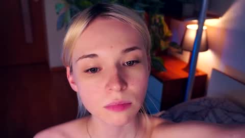 Snapshot of breckbunyard chatting on 03-12-25, 11:22 Mia Bunyard online show from 03-12-25, 11:22