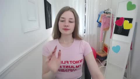 Snapshot of bree_sky chatting on 05-26-26, 11:17 Bree online show from 05-26-26, 11:17