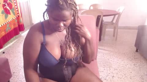 Valentina online show from 03-12-25, 04:24