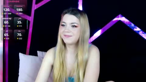 Snapshot of breezelle chatting on 12-16-25, 06:24 Zeline online show from 12-16-25, 06:24